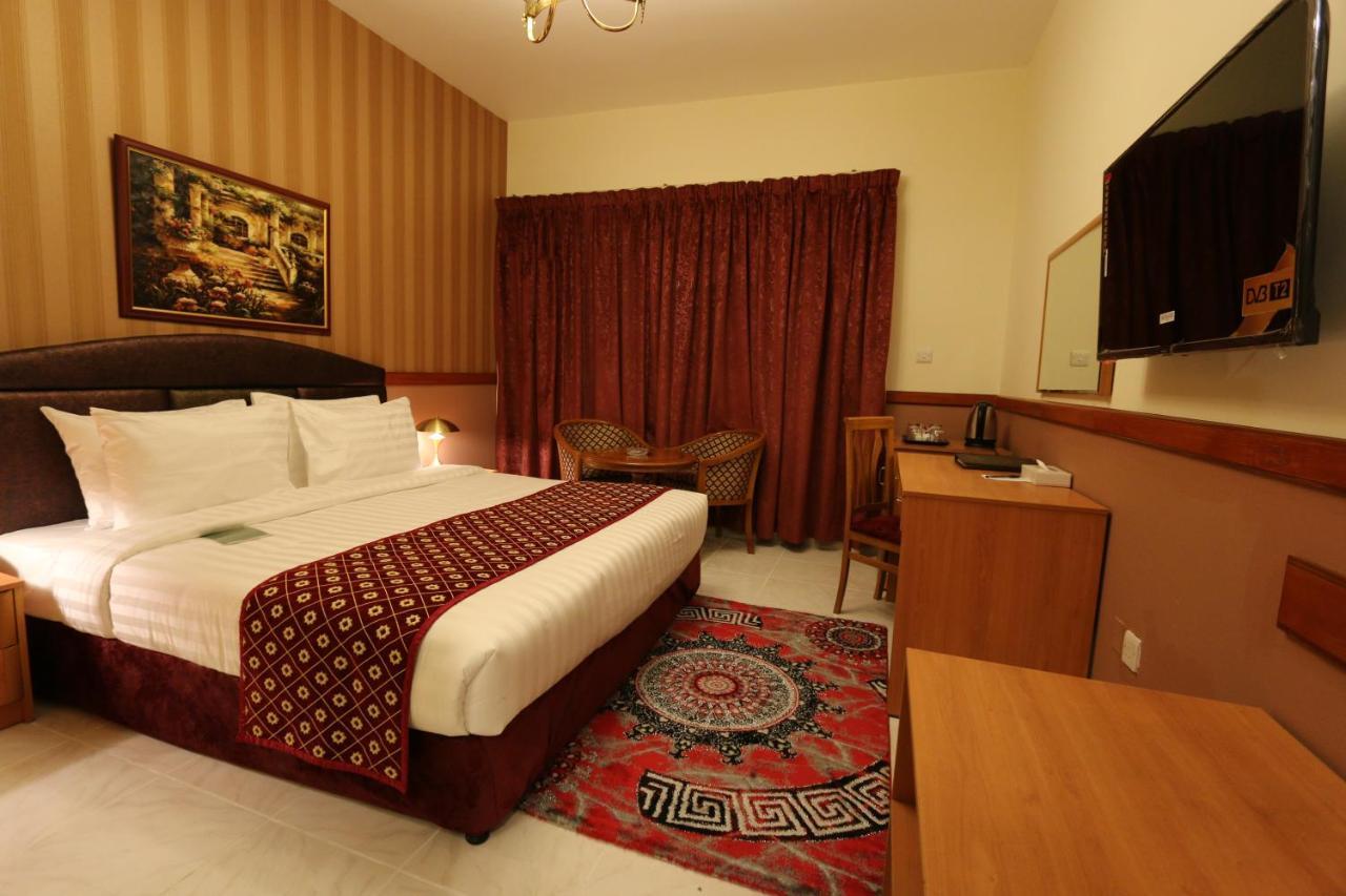 New California Hotel Dubai Dış mekan fotoğraf