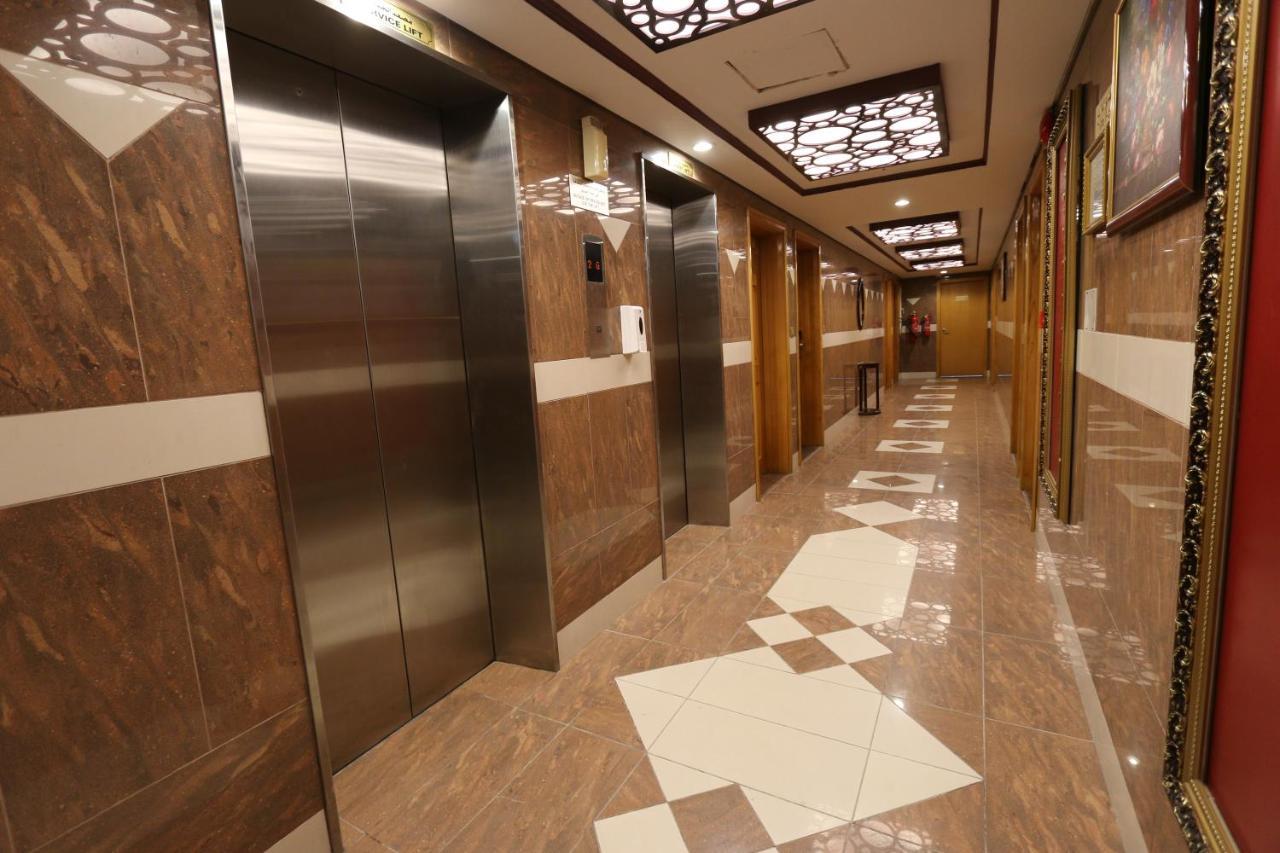 New California Hotel Dubai Dış mekan fotoğraf