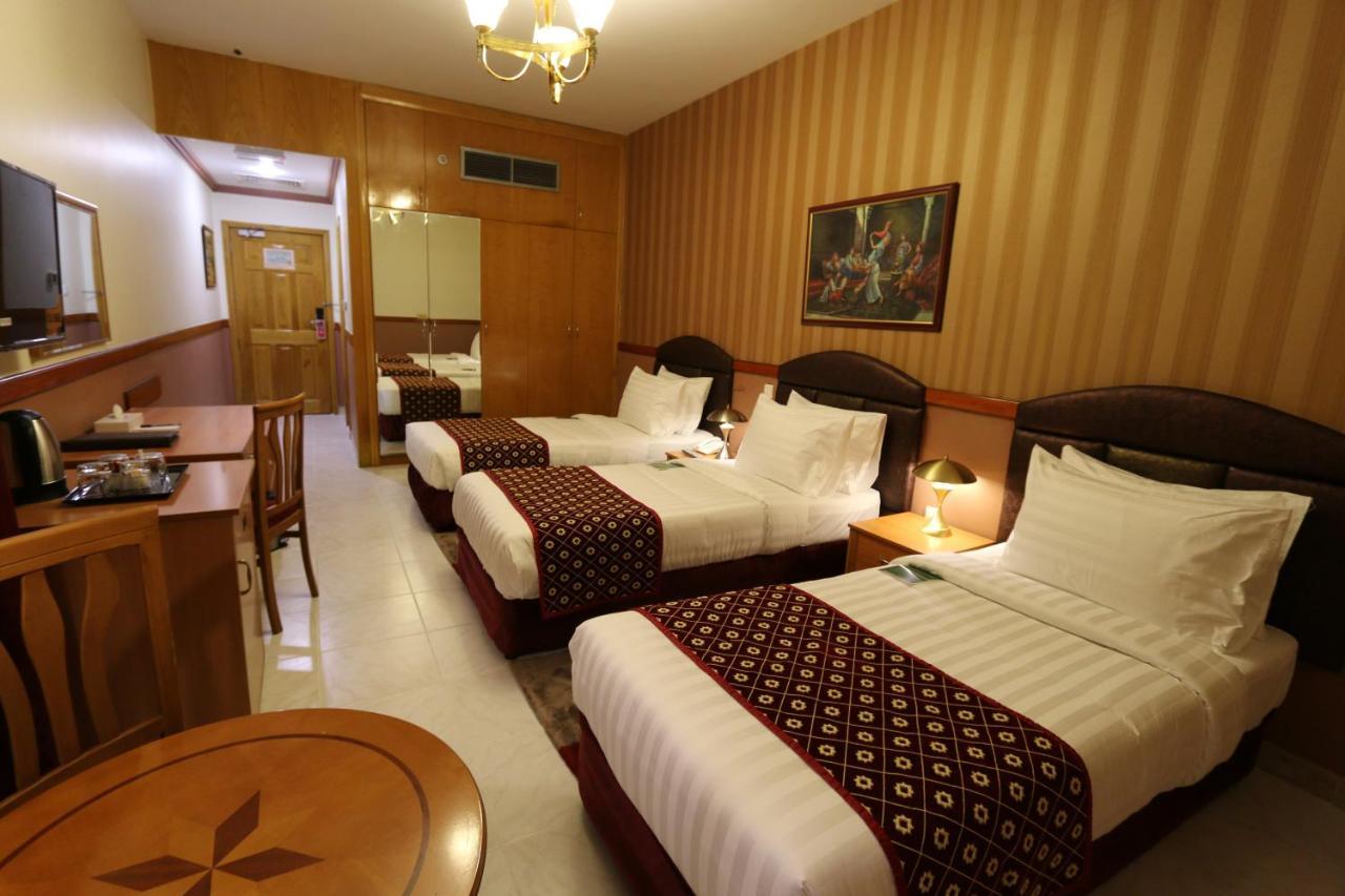 New California Hotel Dubai Dış mekan fotoğraf