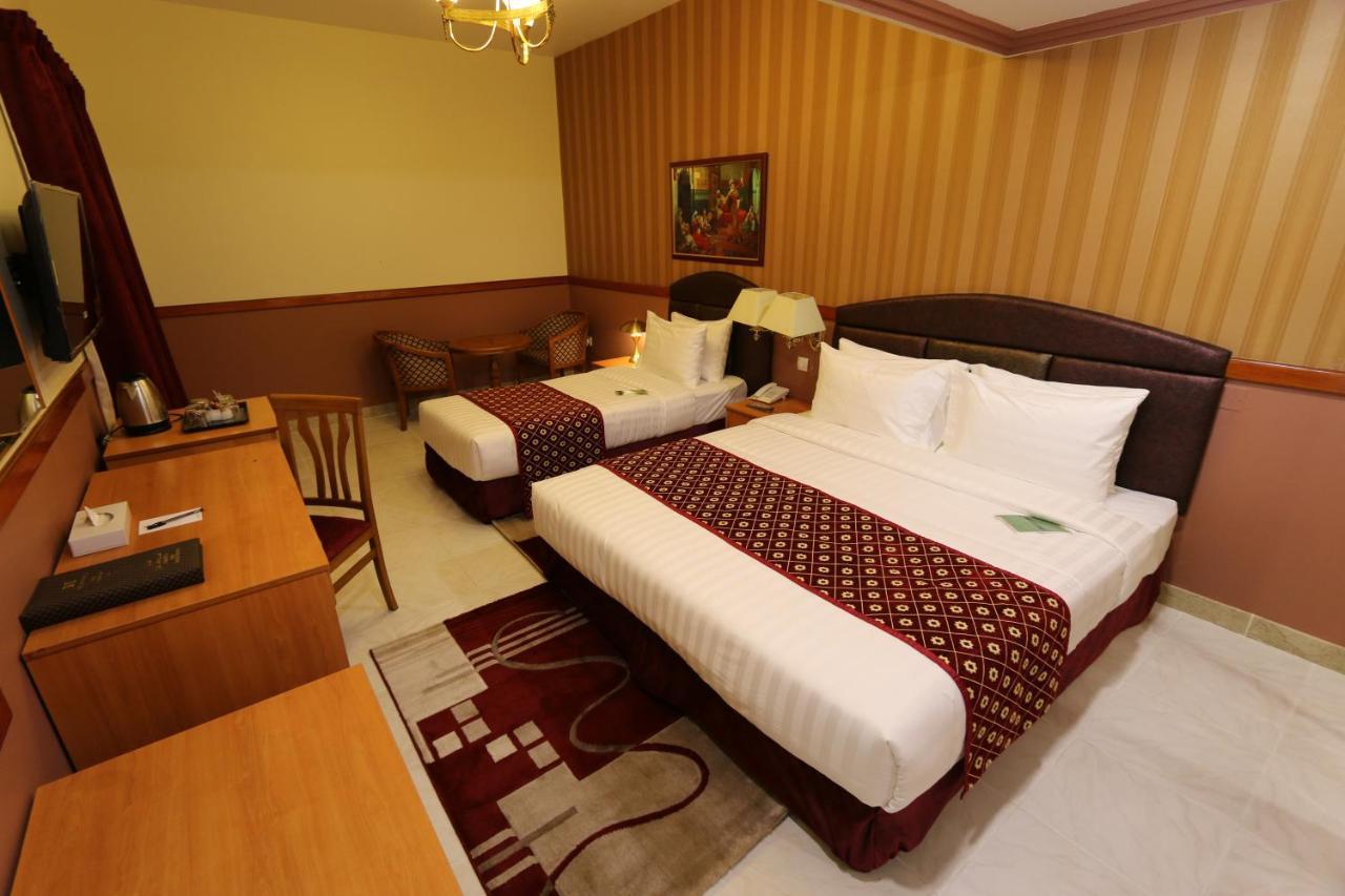 New California Hotel Dubai Dış mekan fotoğraf
